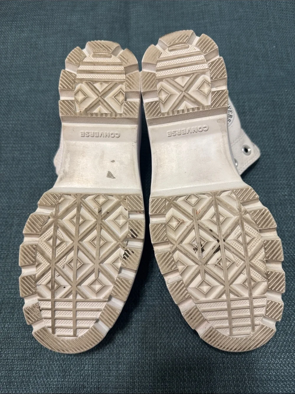 Converse CTAS Lugged Hi Platform Women's Size 7 White 565902C